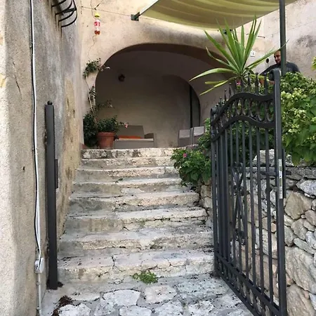 Casa Dei Templari Finale Ligure