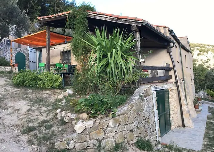 Casa Dei Templari Finale Ligure