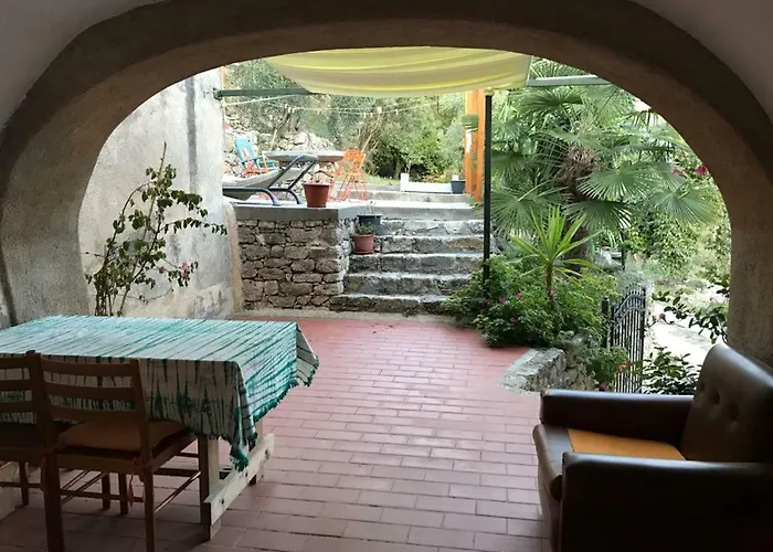 Casa Dei Templari * Finale Ligure